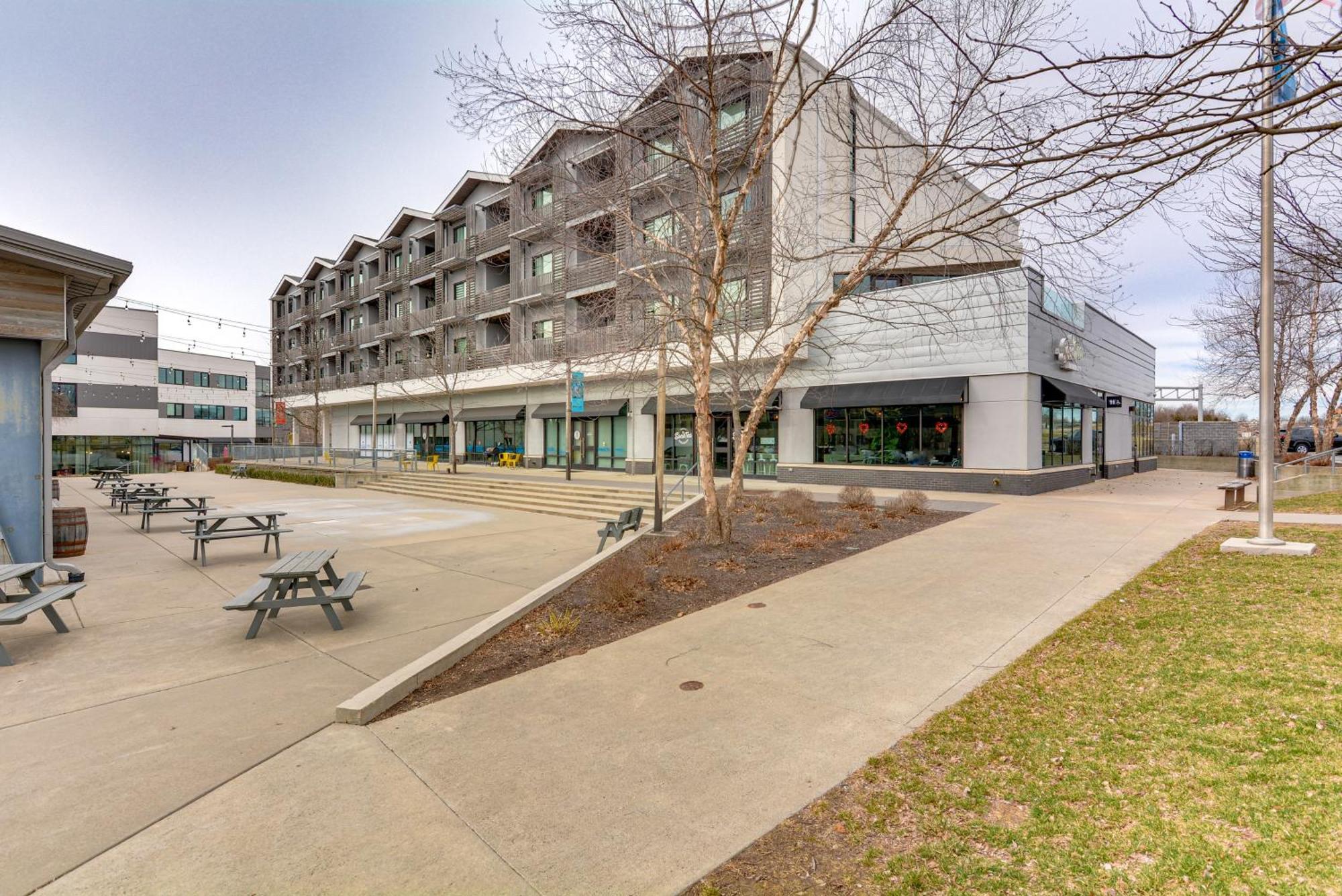 Modern Springfield Apartment About 7 Mi To Downtown! ภายนอก รูปภาพ